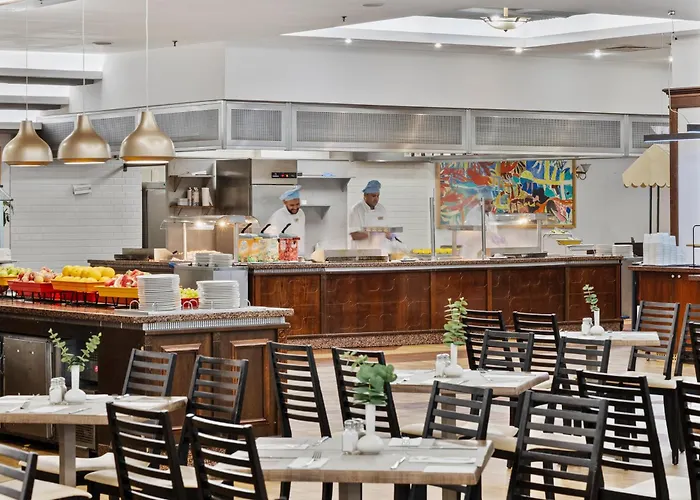 מלון Melia Grand Hermitage 5*